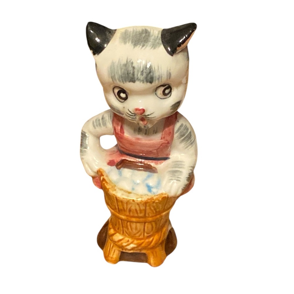 Vintage anthropomorphic cat figurine, likely from the mid-20th century. - Picture 2 of 6